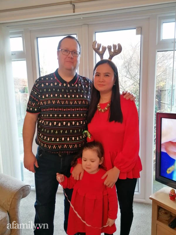 Mẹ trẻ tủi thân vì không giảm được cân sau sinh liền được ông xã người Anh an ủi 1 câu ngọt lịm, hạnh phúc nhất là có con gái xinh tựa thiên thần-1