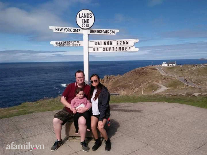 Mẹ trẻ tủi thân vì không giảm được cân sau sinh liền được ông xã người Anh an ủi 1 câu ngọt lịm, hạnh phúc nhất là có con gái xinh tựa thiên thần-3