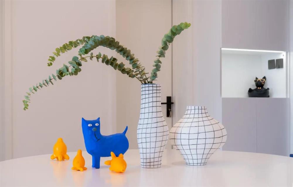 Muốn đón bố mẹ đến sống cùng, chàng trai độc thân dành 4 tháng cải tạo lại căn hộ 94m² thiếu sáng thành không gian sống khang trang đáng ghen tỵ-9