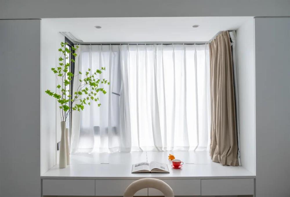 Muốn đón bố mẹ đến sống cùng, chàng trai độc thân dành 4 tháng cải tạo lại căn hộ 94m² thiếu sáng thành không gian sống khang trang đáng ghen tỵ-13