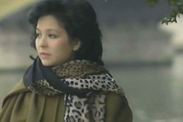 Nhan sắc Ái Vân thời trẻ: Khán giả tưởng nhầm là con lai vì giống người phương Tây-18