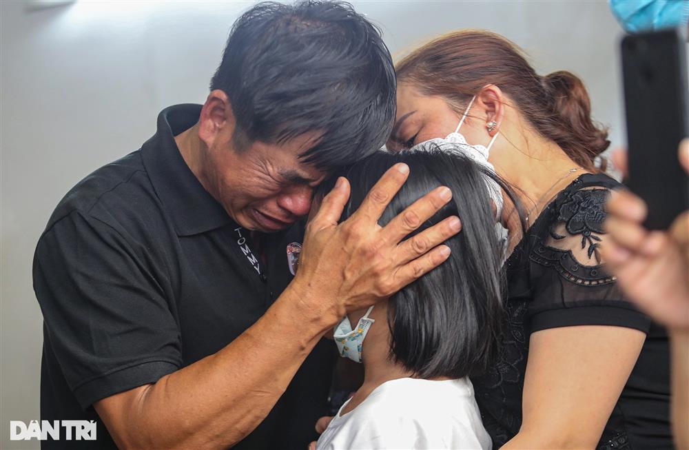 3 đám tang bao trùm xóm nhỏ ở TPHCM sau vụ chìm ca nô tại Hội An-3