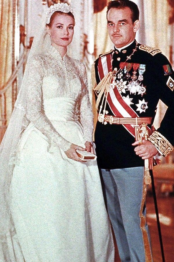Cuộc chạy trốn của Công nương người Mỹ đầu tiên trong hoàng gia Monaco: Chờ 8 năm để được kết hôn, bỗng tan vỡ vì lời nguyền đeo bám-6