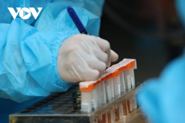 Cách phân biệt dương tính giả khi tự làm test nhanh COVID-19 tại nhà-2