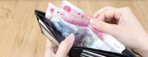 Dù có bao nhiêu tiền trong ví, tốt nhất bạn cũng nên nhét một tờ giấy vào đó, đây là điều rất quan trọng!-6