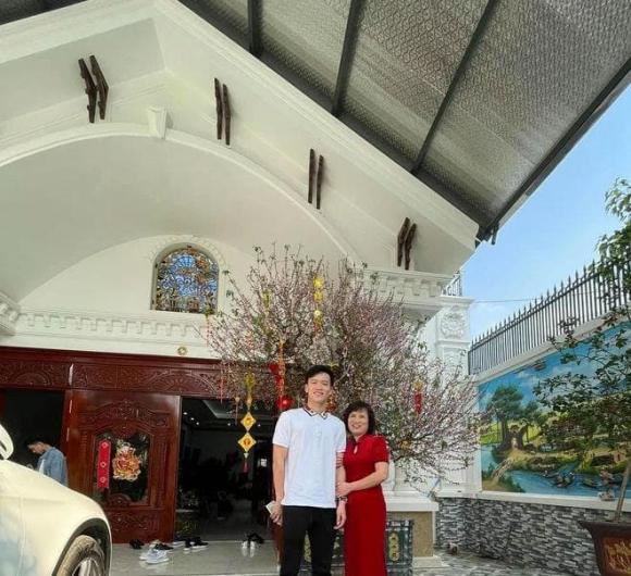 Về thăm ngôi nhà khang trang của cầu thủ có chiếc chân trái khéo nhất Việt Nam-9