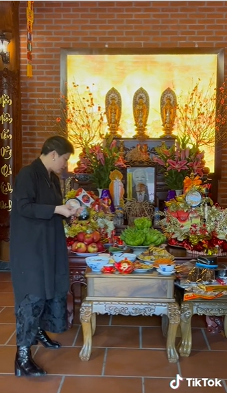 Lời đồn nhìn vào bàn thờ là biết kinh tế, sự chỉn chu của gia chủ, vậy thử đột nhập nhà các Shark xem gian thờ của người giàu và vững sự nghiệp ra sao-3