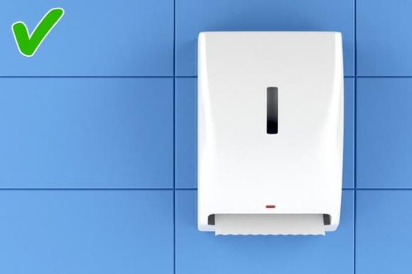 Tại sao bạn nên đặt lõi giấy vệ sinh ở ghế bồn cầu khi sử dụng nhà vệ sinh công cộng?-5