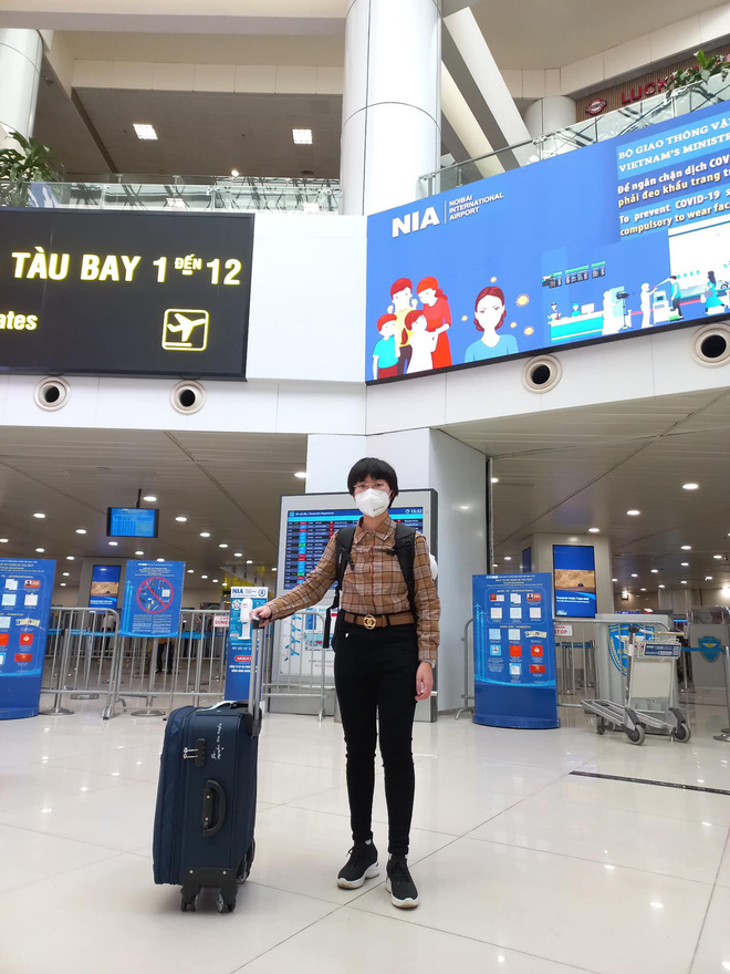 Quán quân Olympia Thu Hằng chính thức sang Úc du học sau khi học ở Việt Nam, ngoại hình thay đổi khác lạ sau 2 năm-1