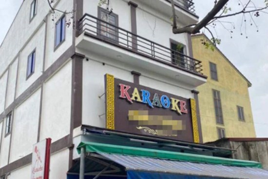 Vừa đi xuất khẩu lao động trở về, người đàn ông tử vong bất thường trong quán karaoke của gia đình
