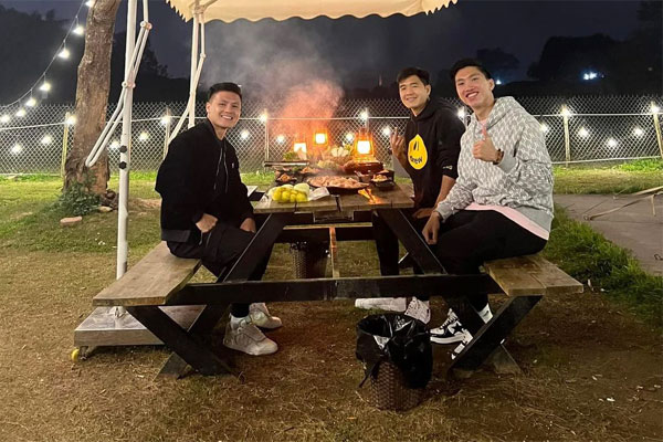Điểm danh dàn nam thần U23 Việt Nam đổ bộ SEA Games 31: Cao 1m8 trở lên, đẹp trai miễn bàn!-12