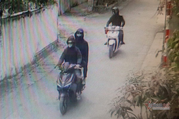 Phóng viên báo Tuổi Trẻ bị ném đầu lợn, tạt máu vào giữa nhà-2