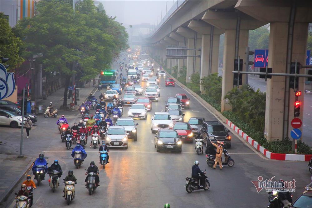 Hình ảnh Hà Nội vắng lạ thường trong những ngày F0 tăng nhanh-2