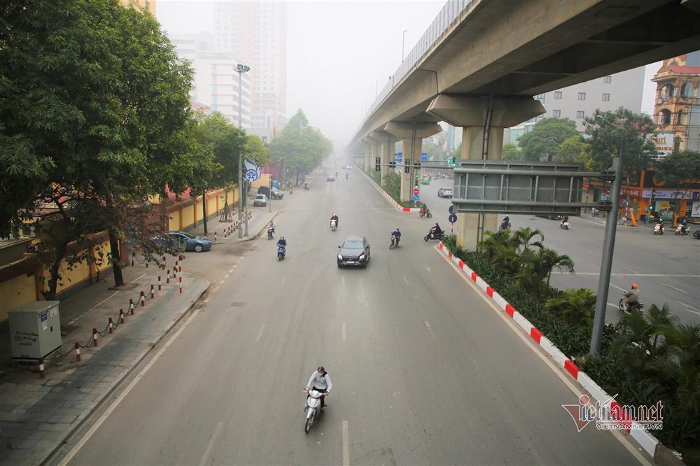 Hình ảnh Hà Nội vắng lạ thường trong những ngày F0 tăng nhanh-1
