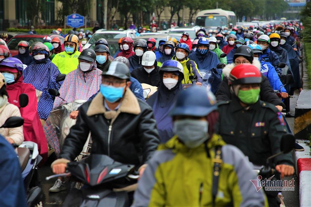 Hình ảnh Hà Nội vắng lạ thường trong những ngày F0 tăng nhanh-6