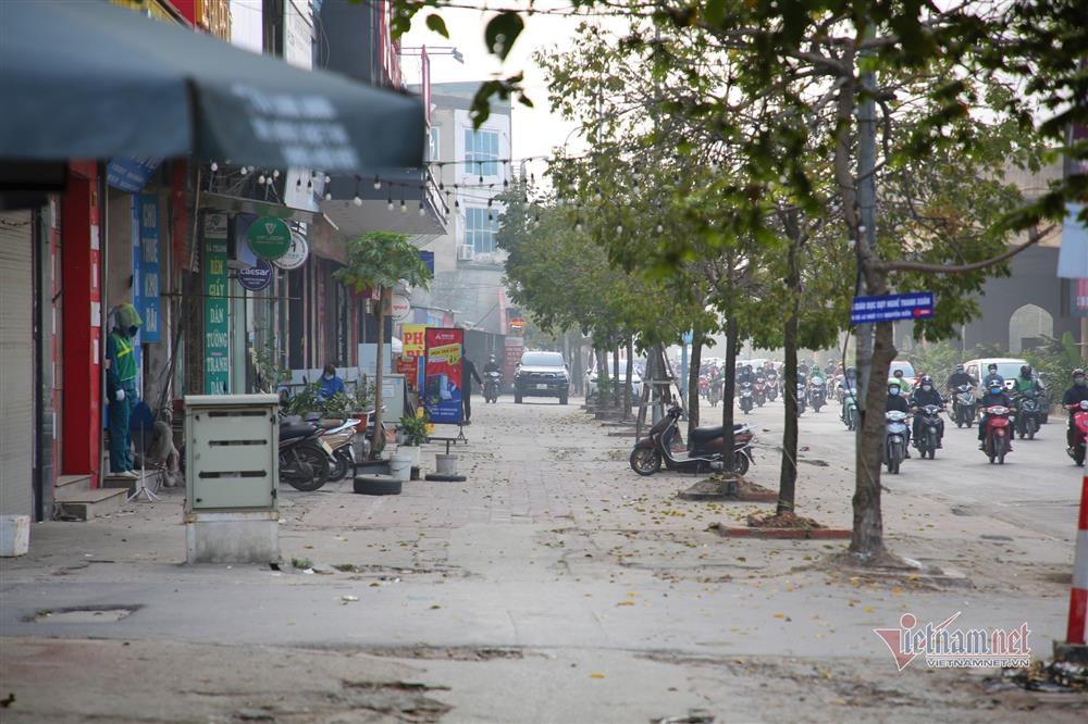 Hình ảnh Hà Nội vắng lạ thường trong những ngày F0 tăng nhanh-9