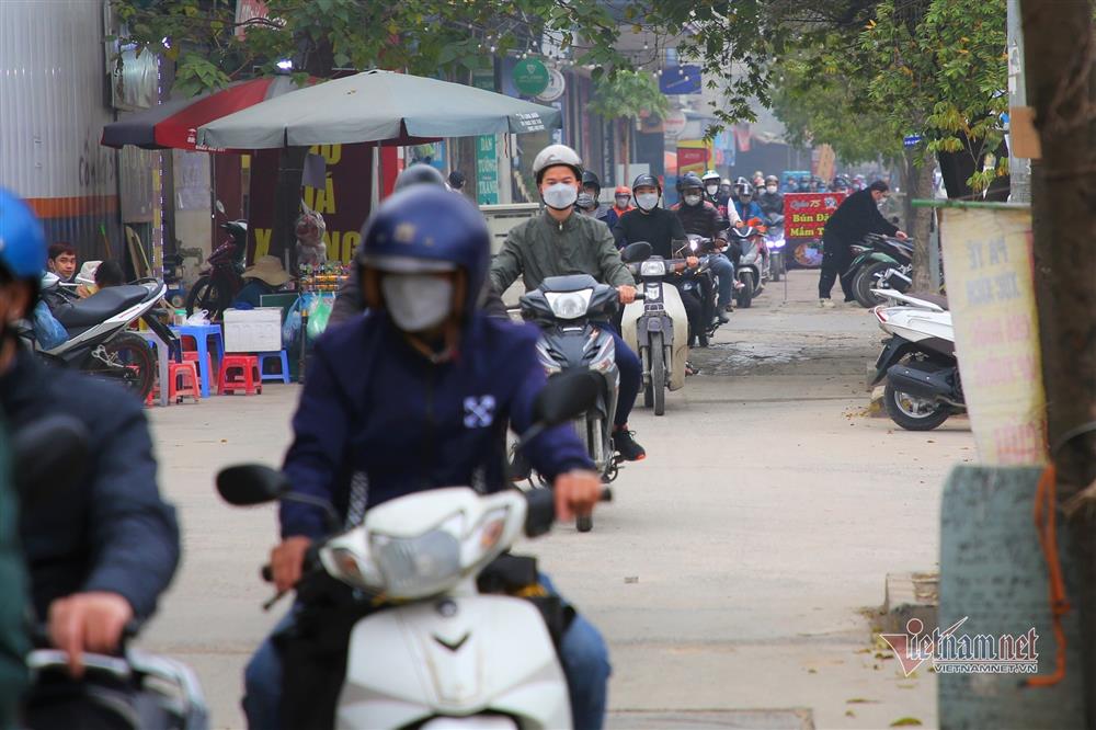 Hình ảnh Hà Nội vắng lạ thường trong những ngày F0 tăng nhanh-10