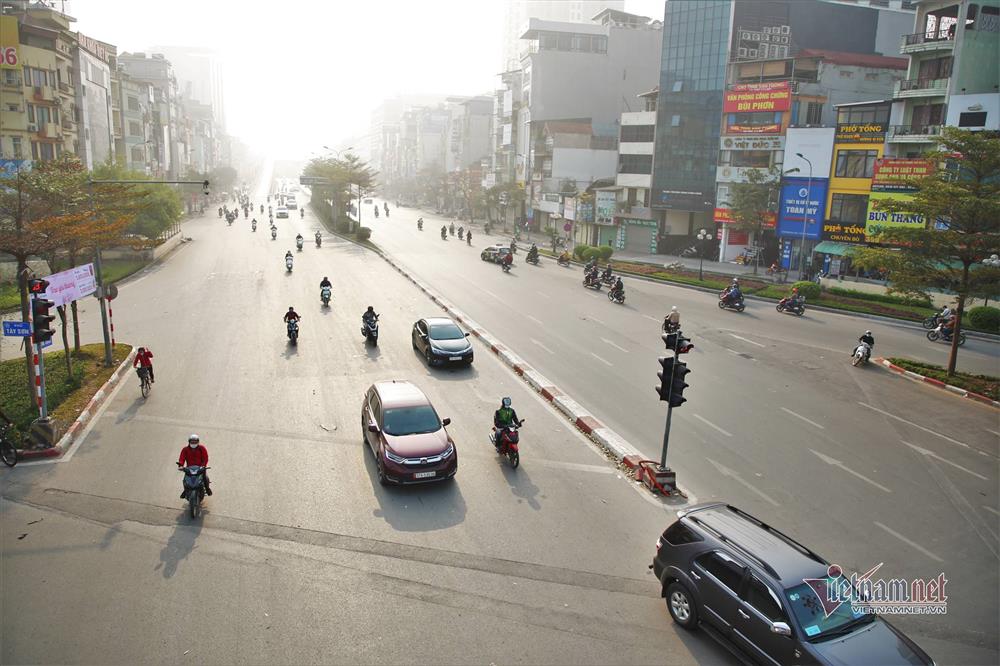 Hình ảnh Hà Nội vắng lạ thường trong những ngày F0 tăng nhanh-15