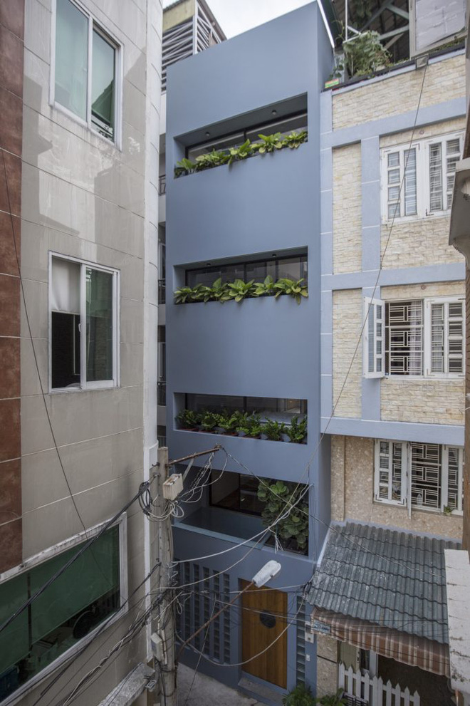 Nhà cũ 3 tầng 35m2 trong hẻm nhỏ Sài Gòn lột xác đầy bất ngờ với giao diện mặt tiền bắt mắt, ai đi ngang cũng phải ngoái nhìn-5