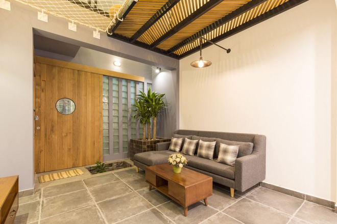 Nhà cũ 3 tầng 35m2 trong hẻm nhỏ Sài Gòn lột xác đầy bất ngờ với giao diện mặt tiền bắt mắt, ai đi ngang cũng phải ngoái nhìn-8