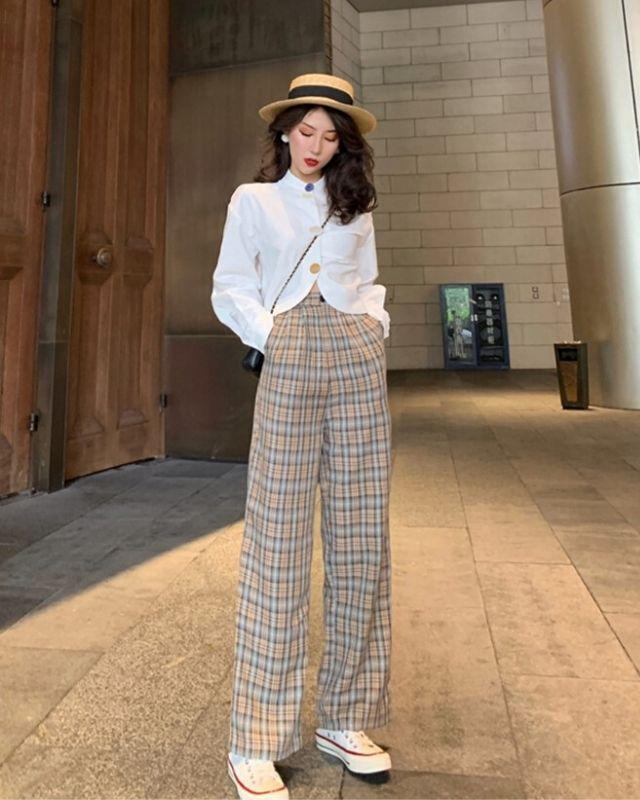 Phối đồ với quần caro ống rộng đẹp đỉnh từ công sở đến dạo phố-6