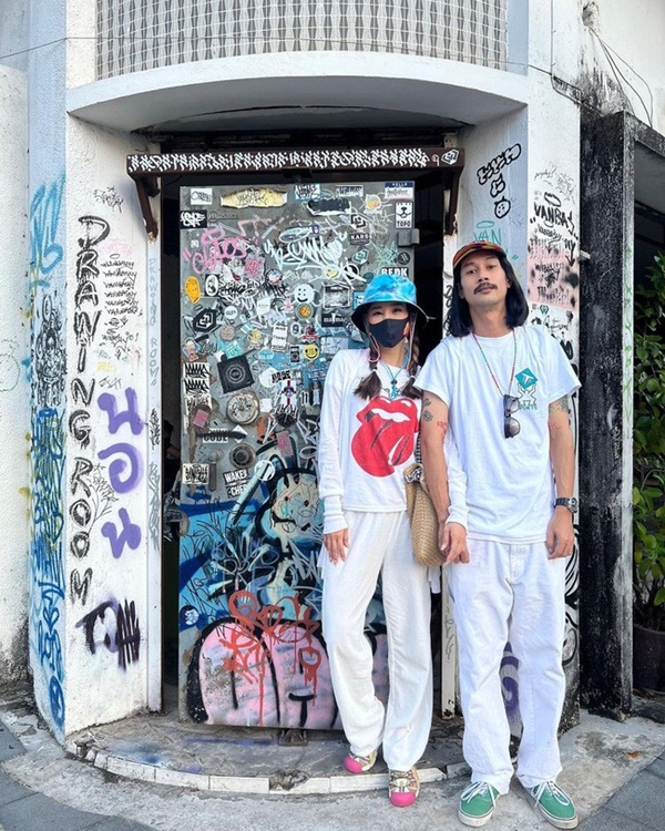 Sau khi nữ diễn viên Chiếc lá cuốn bay qua đời, ngày nào bạn trai cô cũng làm một hành động khiến nhiều người xót xa-3