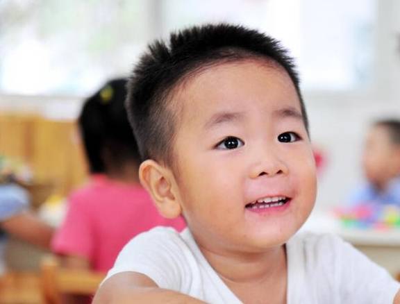 Kể cả là con nhà giàu, nếu không chú trọng 3 điều này thì trẻ KHÓ MÀ THÀNH CÔNG trong cuộc sống: Bố mẹ phải để ý rèn giũa-1