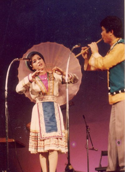 Nhan sắc Ái Vân thời trẻ: Khán giả tưởng nhầm là con lai vì giống người phương Tây-15