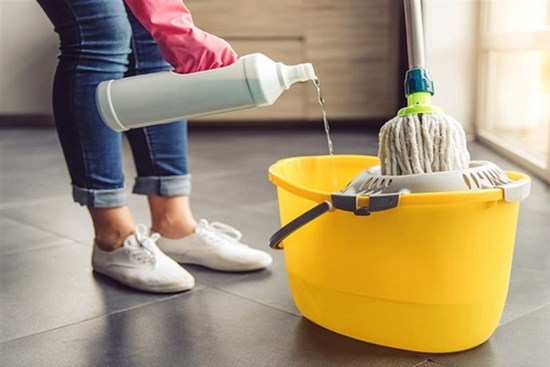 Tự tạo NƯỚC SÁT KHUẨN vệ sinh nhà: 3 công thức dành cho gia đình có F0 để sát khuẩn nhà cửa đảm bảo diệt khuẩn tốt, tránh mầm bệnh lây lan