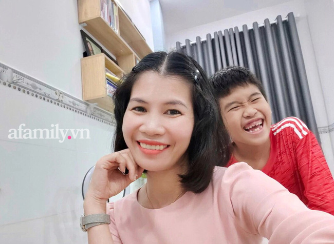 Con trai 10 tuổi hỏi Kinh nguyệt là gì, câu trả lời bất ngờ từ bà mẹ ở Bến Tre nhận cơn mưa lời khen: TINH TẾ quá!-1