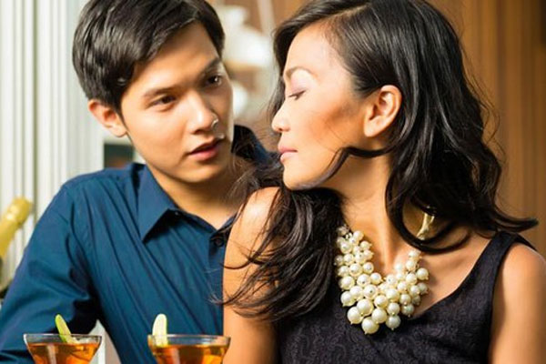 Tiểu thư ngã ngựa cay đắng khóc không thành tiếng vì dính bẫy tình của Sở Khanh-1