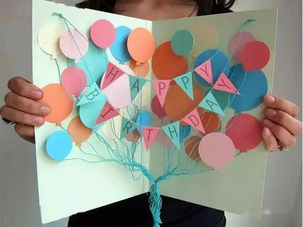 Hướng dẫn bé làm thiệp tặng mẹ ngày 8/3 đơn giản, phù hợp với từng độ tuổi-17