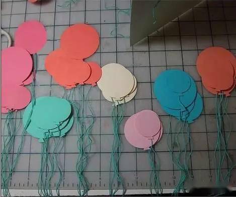 Hướng dẫn bé làm thiệp tặng mẹ ngày 8/3 đơn giản, phù hợp với từng độ tuổi-18