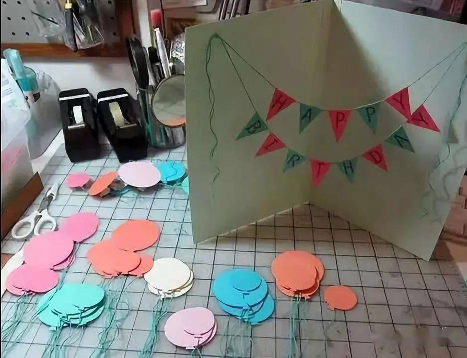 Hướng dẫn bé làm thiệp tặng mẹ ngày 8/3 đơn giản, phù hợp với từng độ tuổi-19