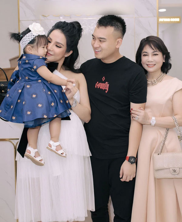 Diệp Lâm Anh bất ngờ nhắc đến chồng thiếu gia bằng tên thân mật dù đang ly thân-2