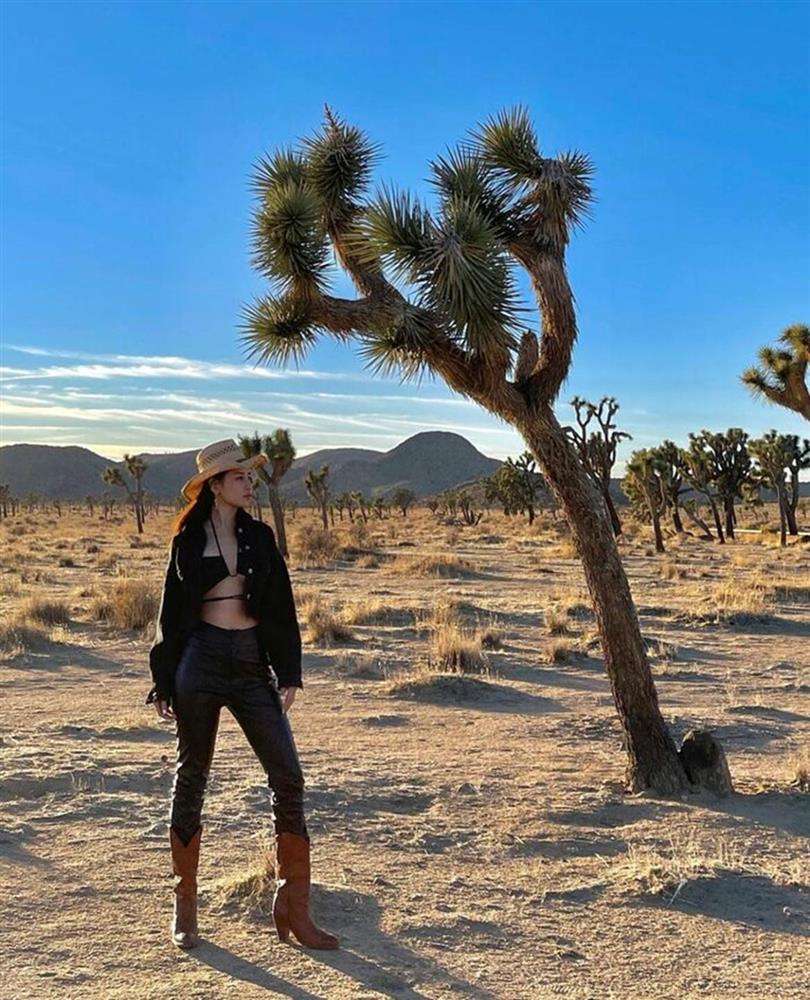 Kể từ ngày enjoy cái moment này, Chi Pu ngày càng chuộng phong cách hở bạo của gái Tây-12