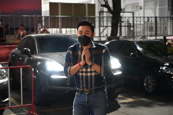 1 luật sư bất ngờ làm nhân chứng kể lại tình tiết vụ nữ diễn viên Chiếc Lá Bay tử nạn, sốc nặng vì mẹ Tangmo đòi 21 tỷ-2