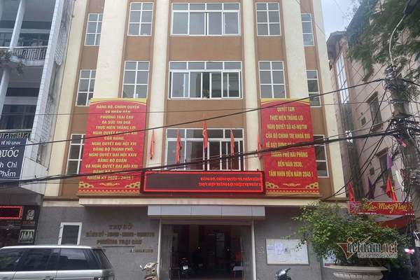 Đòi 1,5 triệu mới cho F0 đi viện: Trạm trưởng y tế mang tiền xuống trả dân-1