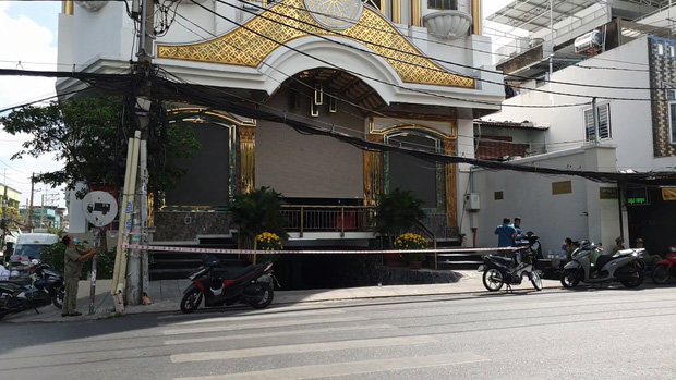 Nhóm nam nữ truy sát khiến 5 người thương vong ở quán karaoke Lucky Star vì câu xưng hô Mày tao”-2