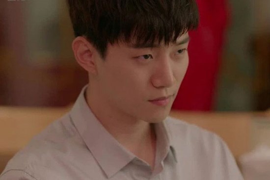 Tìm thấy mẹ dưới chân cầu gần nhà, cũng là lúc tôi phát hiện ra bản chất đáng sợ của người vợ ngoan hiền mà tôi yêu bao lâu nay