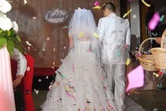 Người phụ nữ xuất gia làm ni cô sau 5 ngày kết hôn, 10 năm sau quay về đòi ly hôn vì hành động của chồng trước đó