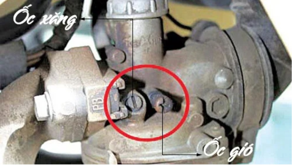 Xăng tăng giá: Điều chỉnh nút này trên xe máy tiết kiệm được nửa chi phí, xe chạy êm không lo bị nóng-1