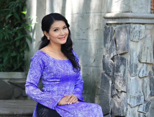 Đây là diễn viên được nhớ đến với danh xưng nữ hoàng cảnh nóng: Mẹ đơn thân có cách dạy con đáng suy ngẫm, cuộc sống hiện tại bất ngờ-1