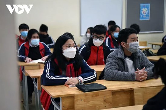 Học sinh lớp 9 Hà Nội 'nín thở' chờ công bố môn thi thứ 4 vào lớp 10