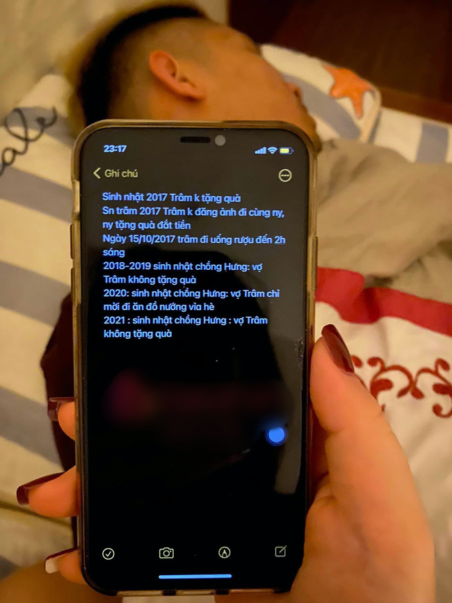 Bí mật kéo dài suốt 4 năm trong ghi chú điện thoại của ông chồng khiến vợ ngỡ ngàng, dân mạng đọc xong mà thấy tội-2