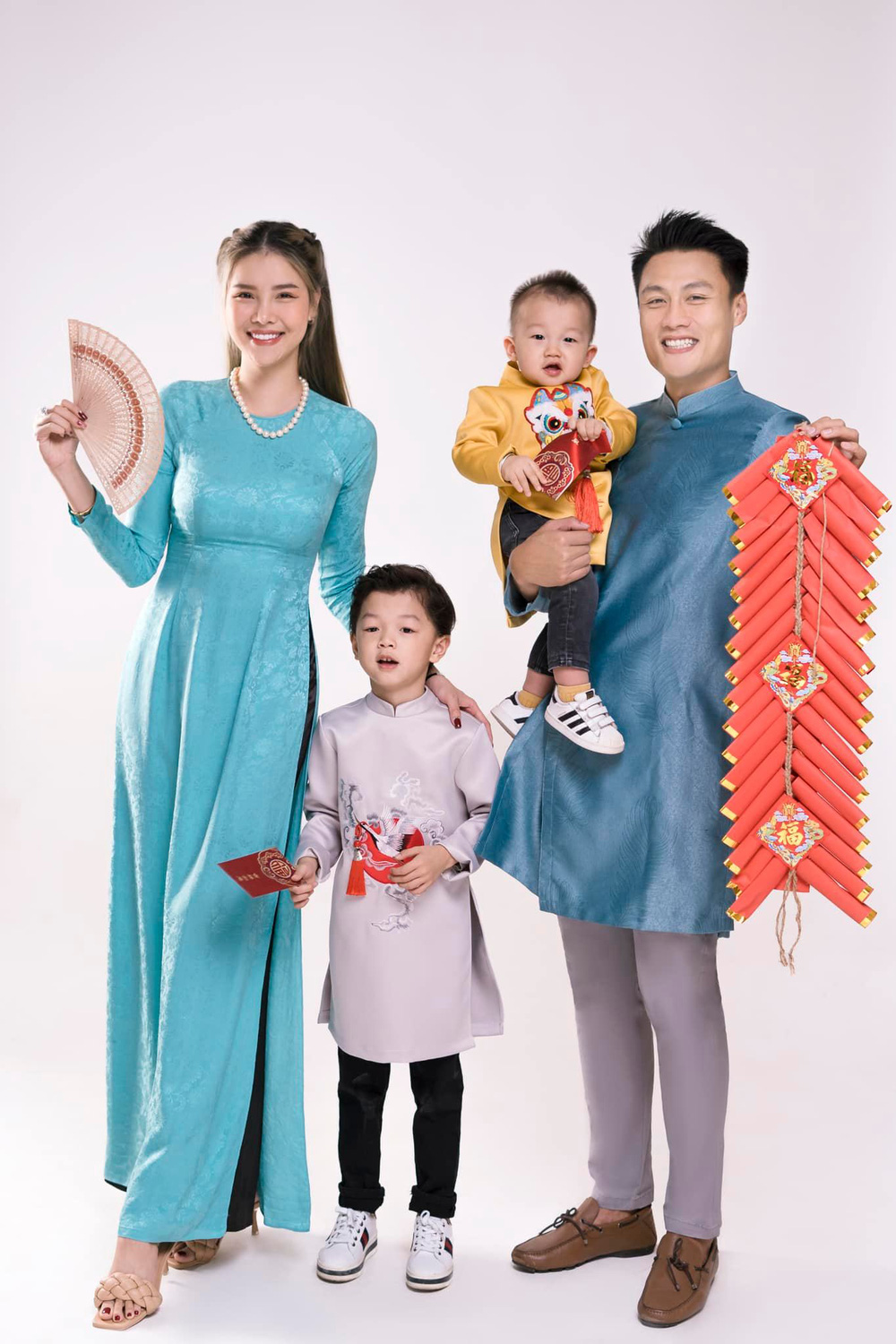 Cuộc sống Kỳ Hân sau 7 năm kết hôn với nam cầu thủ tai tiếng-2