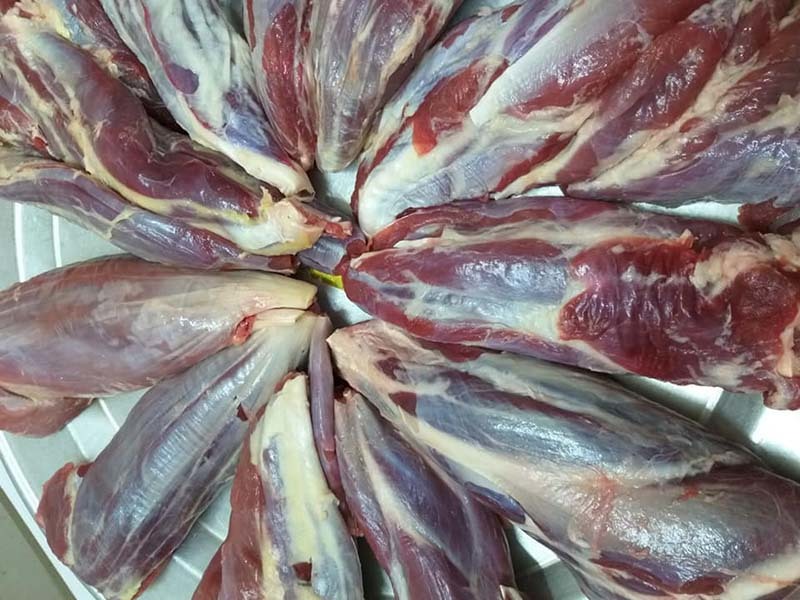 Giữa lúc món lẩu nóng hổi lên ngôi, lõi rùa bò giá lại rẻ chưa từng có-2