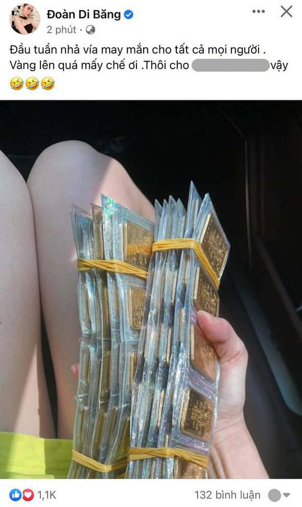 Giá vàng tăng chóng mặt, Đoàn Di Băng cầm 2 cọc vàng buộc dây thun lên mạng làm ngay một việc-1