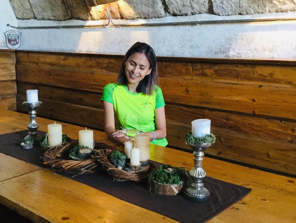 Vợ cũ Huy Khánh bức xúc: Đứa nào chê tao già, xấu lấy hết mũi giả, cằm giả ra-3