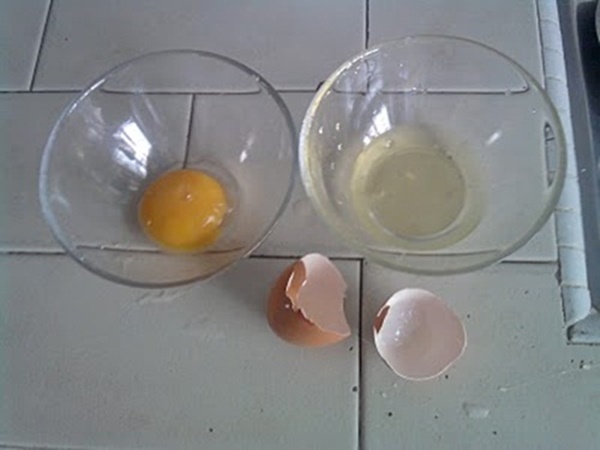 Nhờ mẹ chồng chăm sóc cháu, con dâu tá hỏa phát hiện trên người em bé đầy vết chấm đen kinh sợ, bác sĩ kiểm tra mới biết nguyên nhân-2